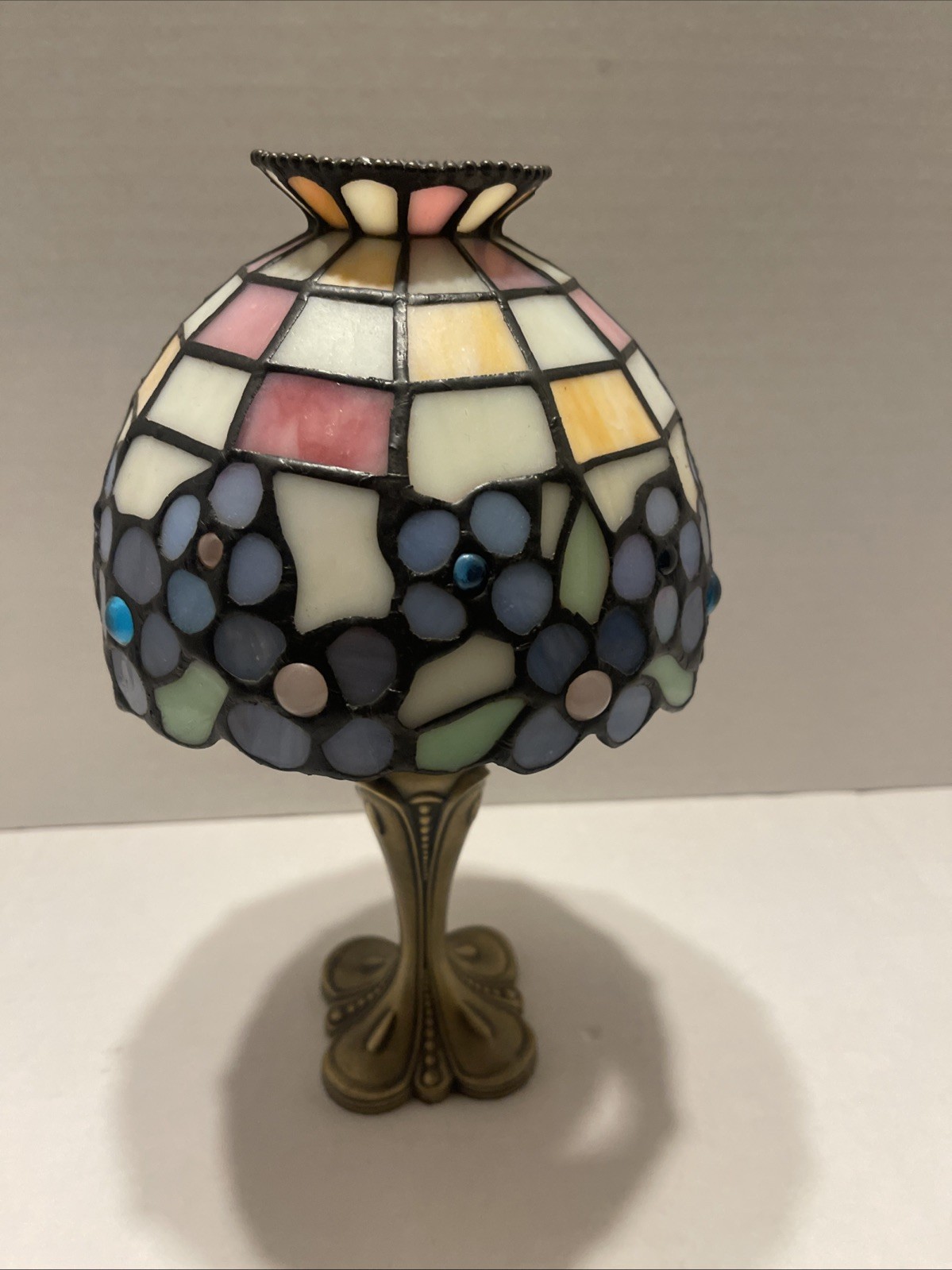 PartyLite Hydrangea Stained Glass Tiffany Style Shade Tealight Candle Lamp Fairy