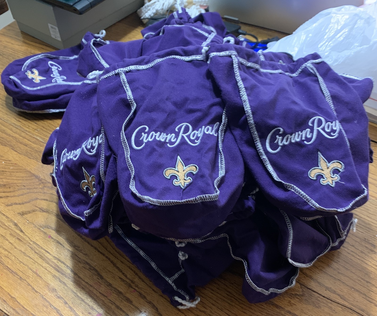 20 Purple Crown Royal Bags with New Orleans Saints Fleur de Lis NEW!