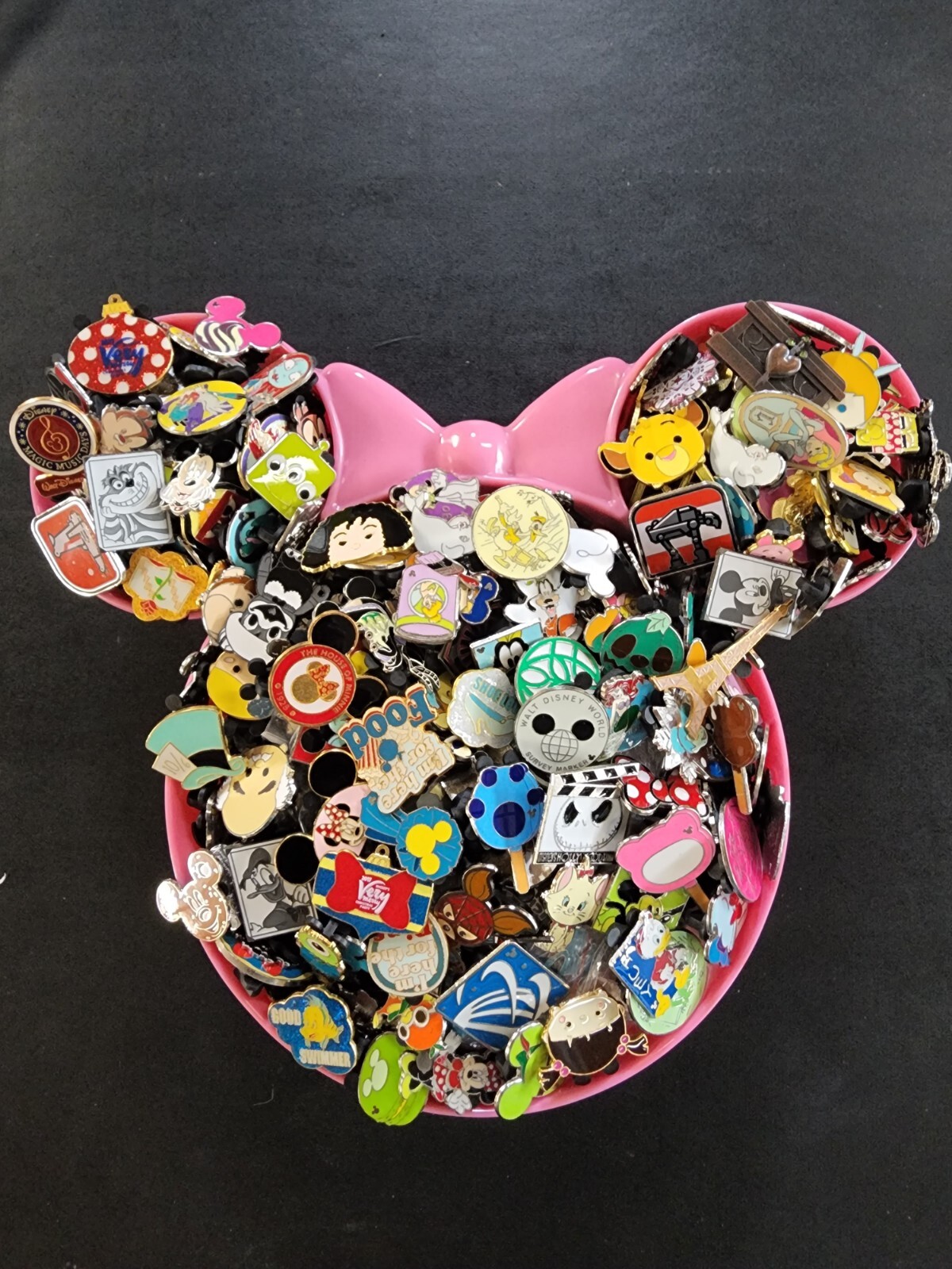 DISNEY PIN TRADING LOT 25, NO DUPLICATES, FREE SHIPPING, 100% TRADABLE