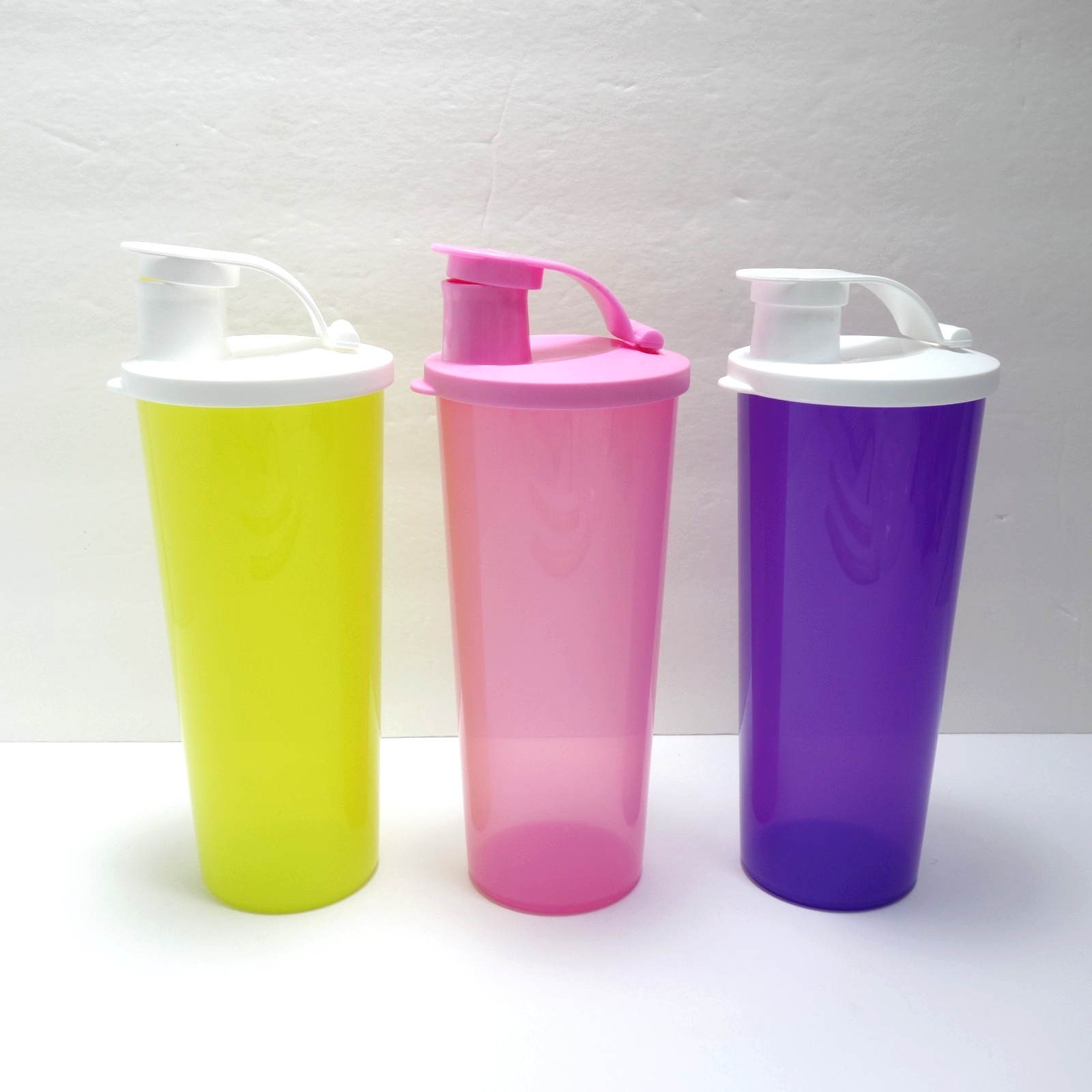 Tupperware Tumbler Glasses 16 oz 5107L Flip Top Lid Purple Yellow Pink Lot Set 3