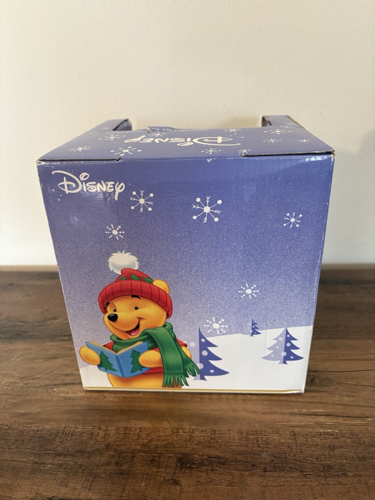 NEW DISNEY Brass KEY WINNIE THE POOH CHRISTMAS Castle Light Up Porcelain Village