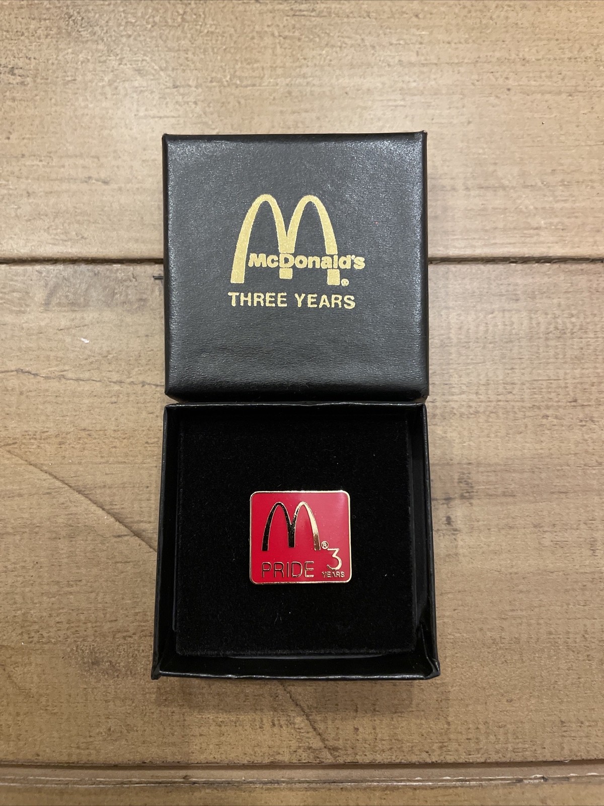 Vintage McDonald’s Crew Member 3 Years Service Lapel Pin w Presentation Box NEW
