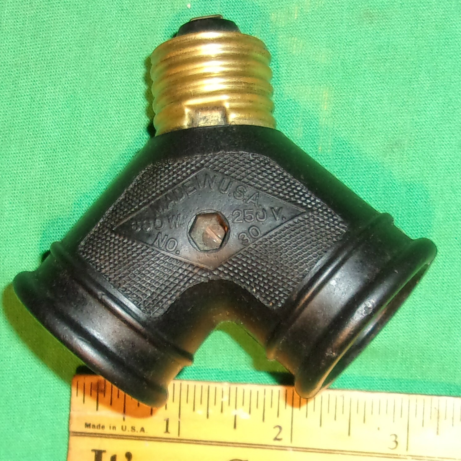 Two-Socket Cluster “Y” Type No. 30 Made in USA 660Watts 250 Volts 1910s Bakelite
