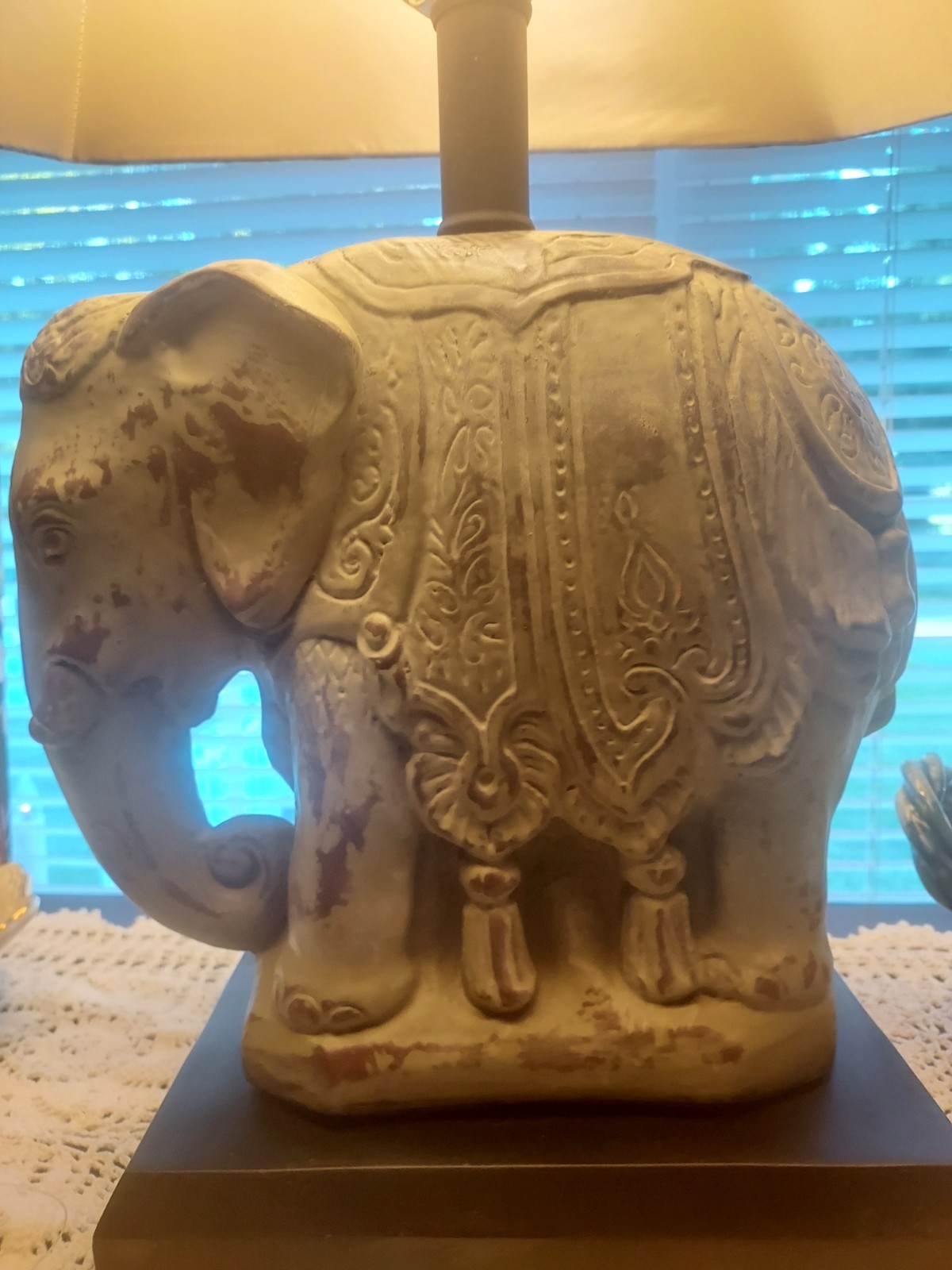 vintage elephant table lamp