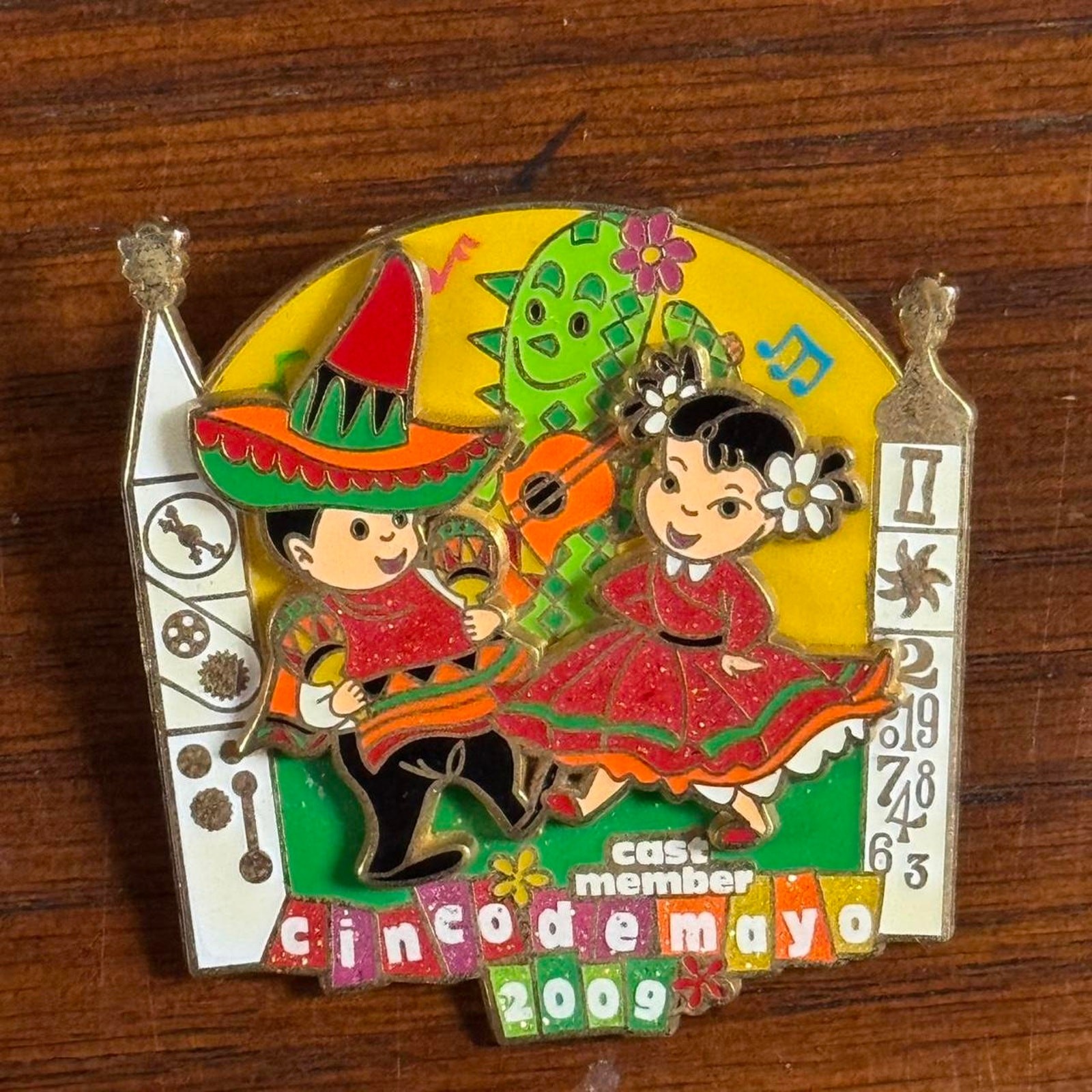 LE Small World Cinco De Mayo Cast Member Pin