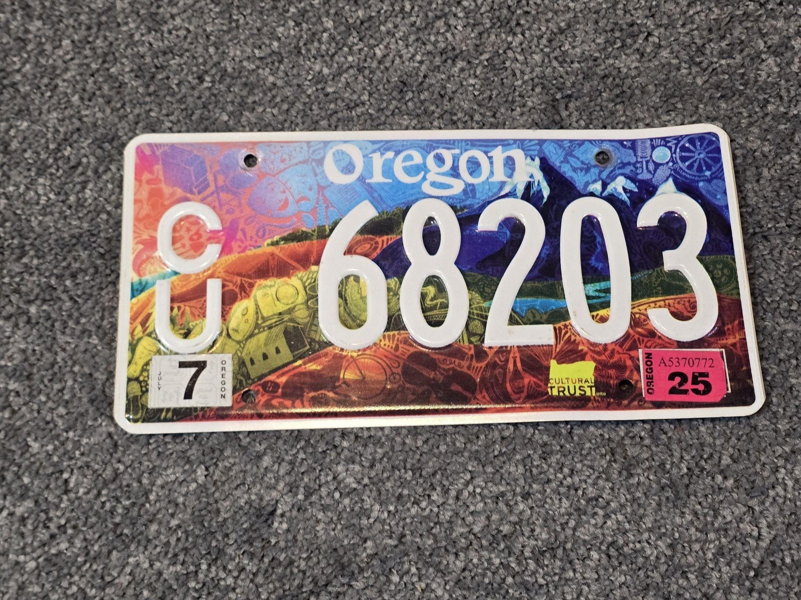 Oregon Cultural Trust License Plate C 68203 Colorful Art 25 Tag USA Decor