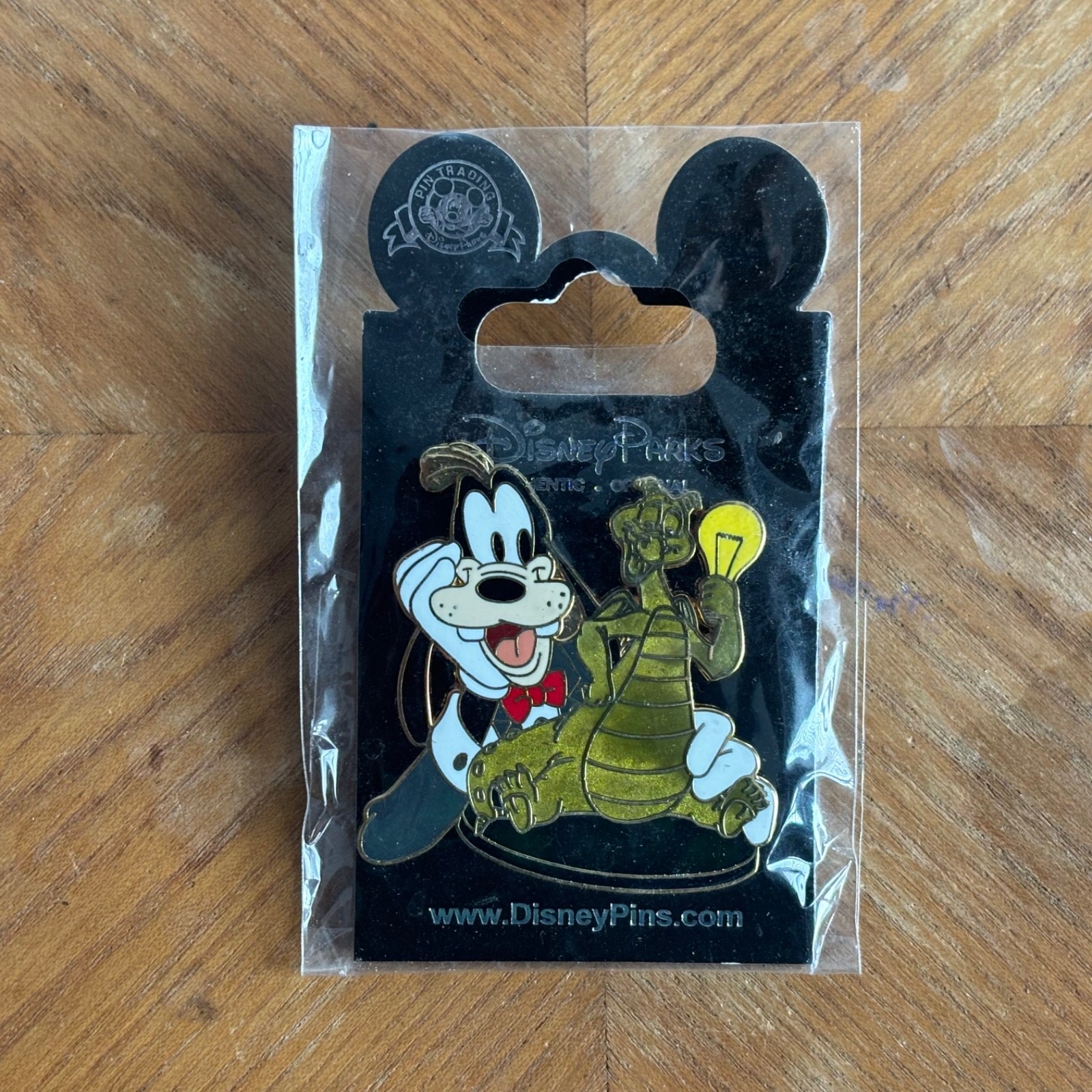Disney Parks Goofy Figment With Light Bulb Disney Character Pin
