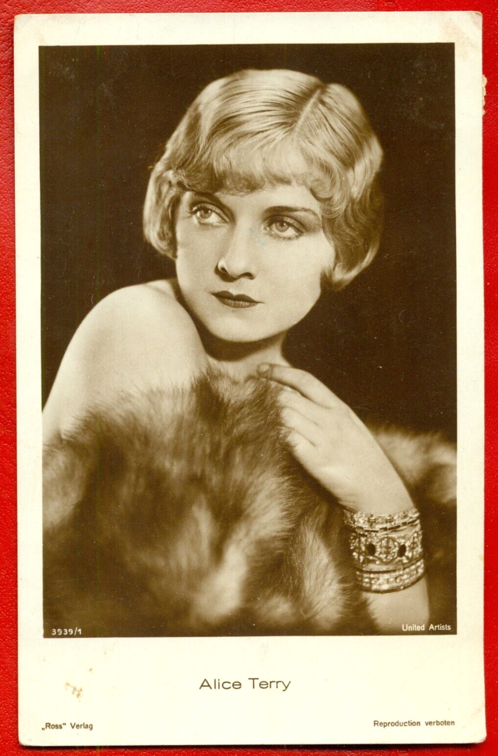 ALICE TERRY # 3939/1 VINTAGE PHOTO POSTCARD PUBLISHER GERMANY 223