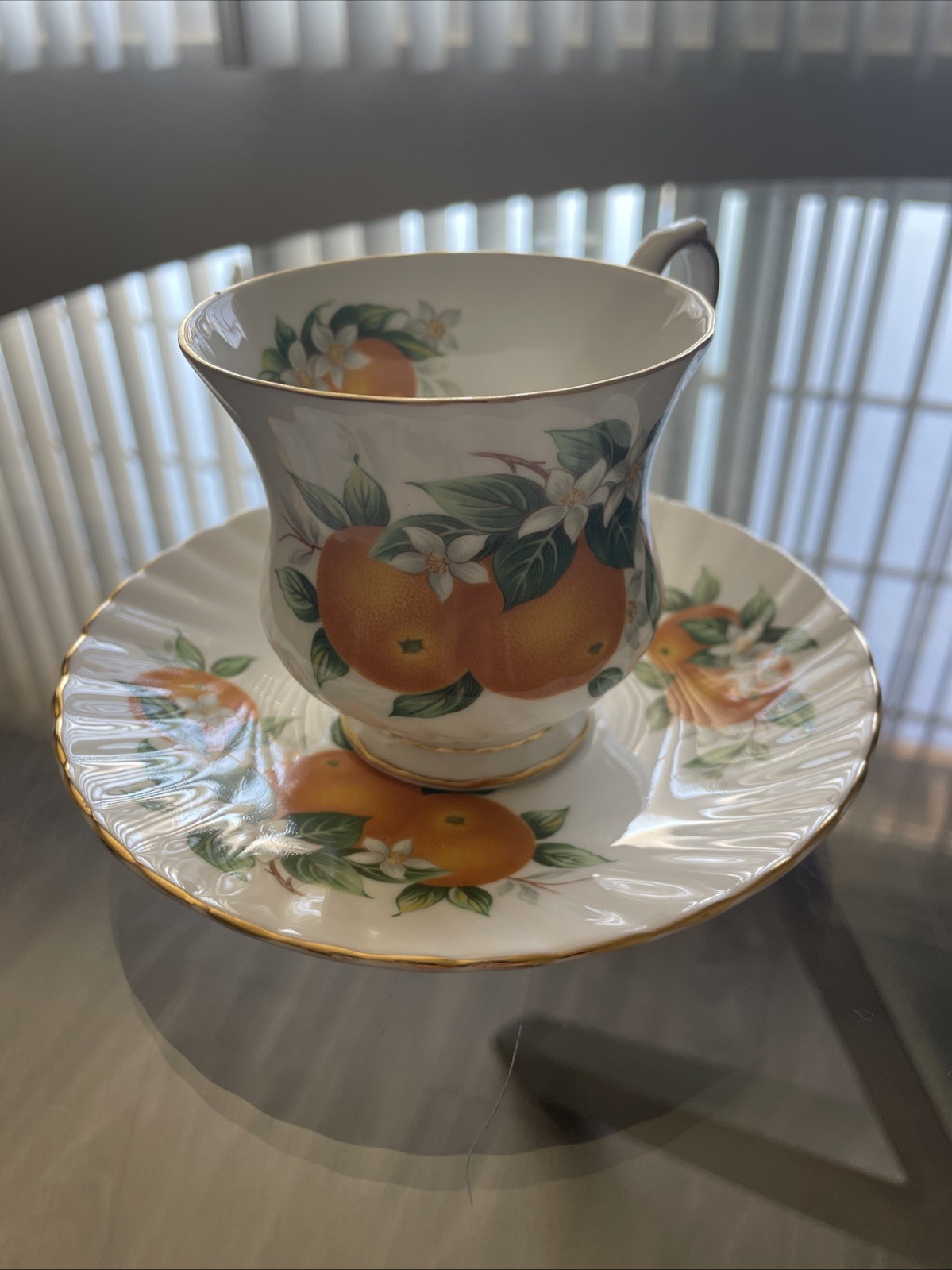 Elizabethan California Oranges Tea Cup & Saucer Fine Bone China Made In England
