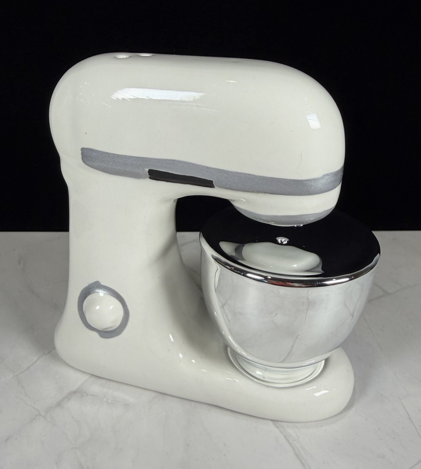 NEW – Cracker Barrel Salt & Pepper Shakers – Kitchen Stand Mixer & Bowl Set