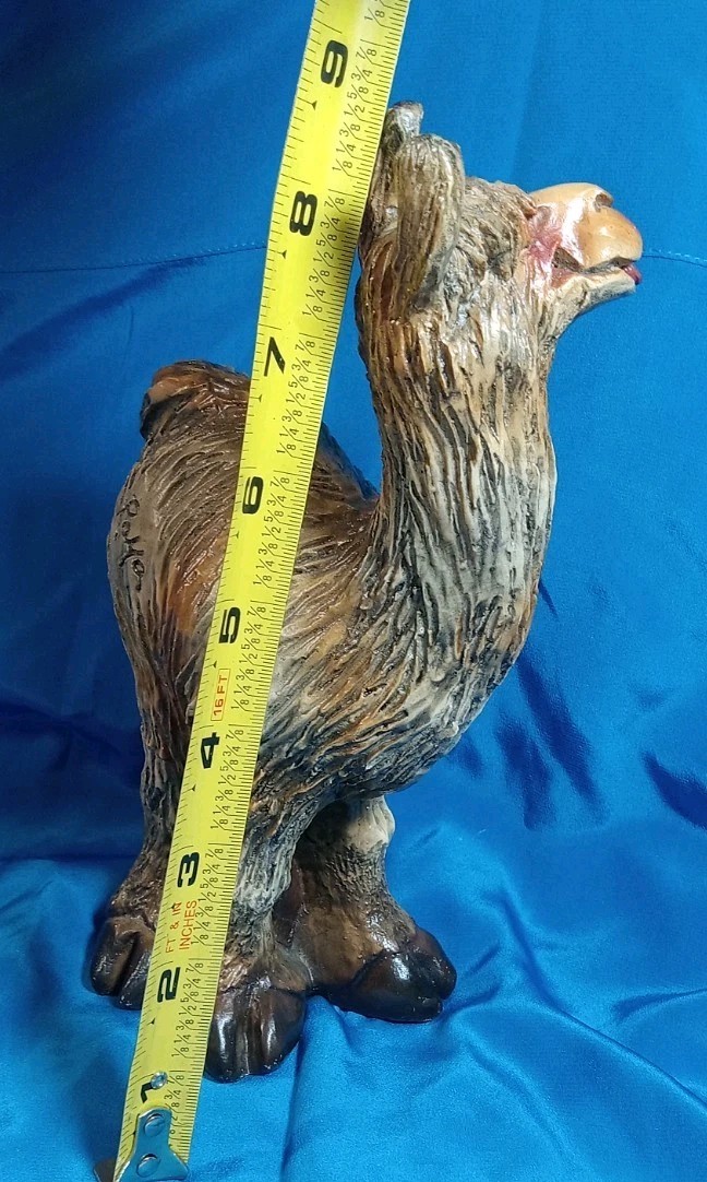 John Raya LAMA Figurine Signed 2000 ON HEAL AND ON RUMP