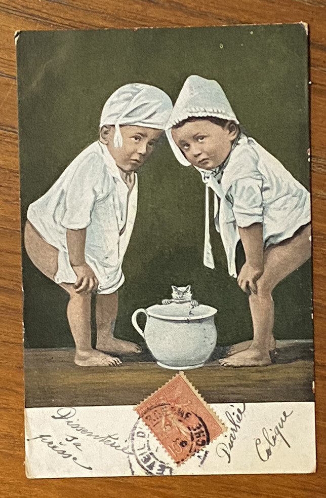 Vintage Postcard! European Children Standing Over Pot. a01158