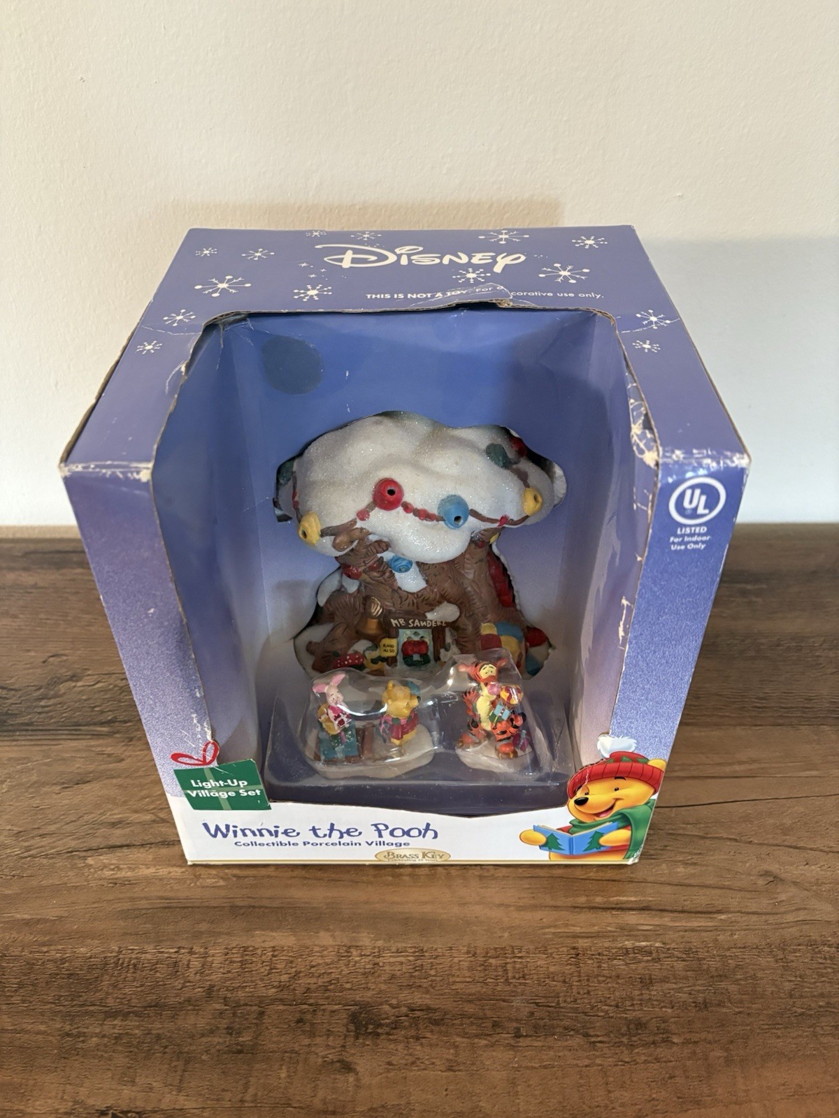 NEW DISNEY Brass KEY WINNIE THE POOH CHRISTMAS Castle Light Up Porcelain Village