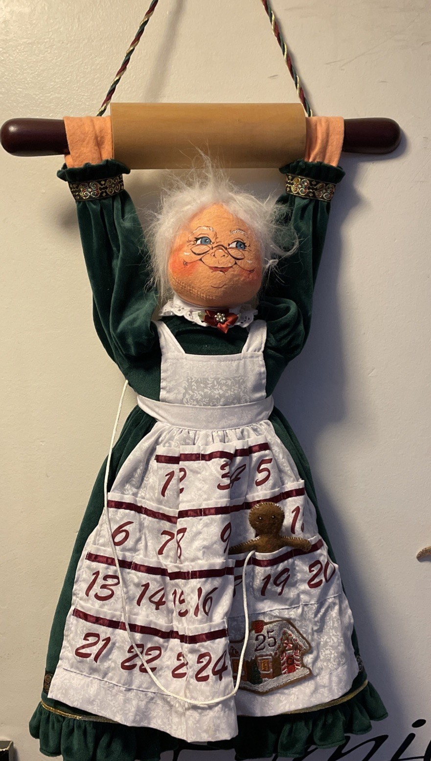 Vintage 2002 Annalee Mrs. Claus Christmas Countdown/Advent calendar doll