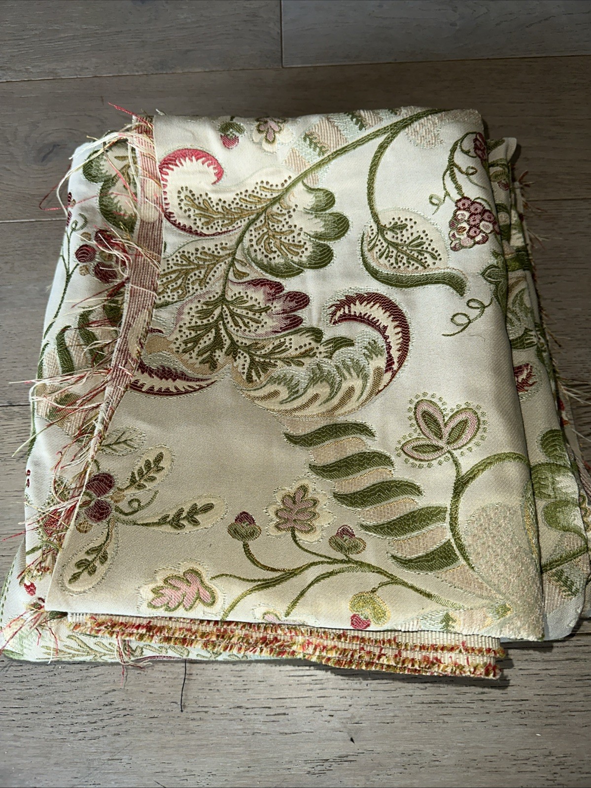 LEE JOFA BRAMSHILL LAMPAS ANTIQUE RED TREE OF LIFE PAISLEY Fabric 3 Yards