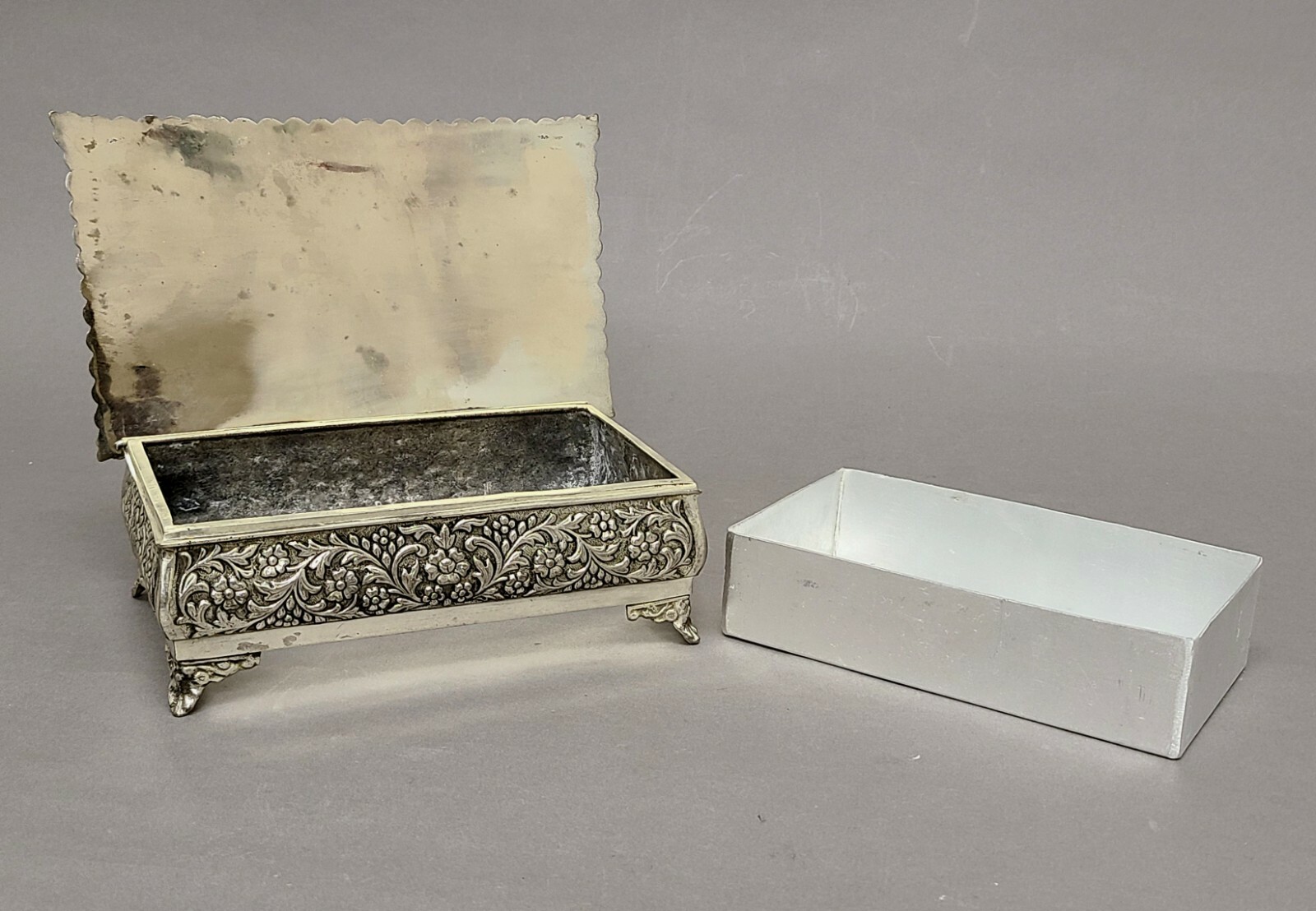 Box Silver Plated on Brass Embossed Hinged Cover 5.5″W 9″L 3″High
