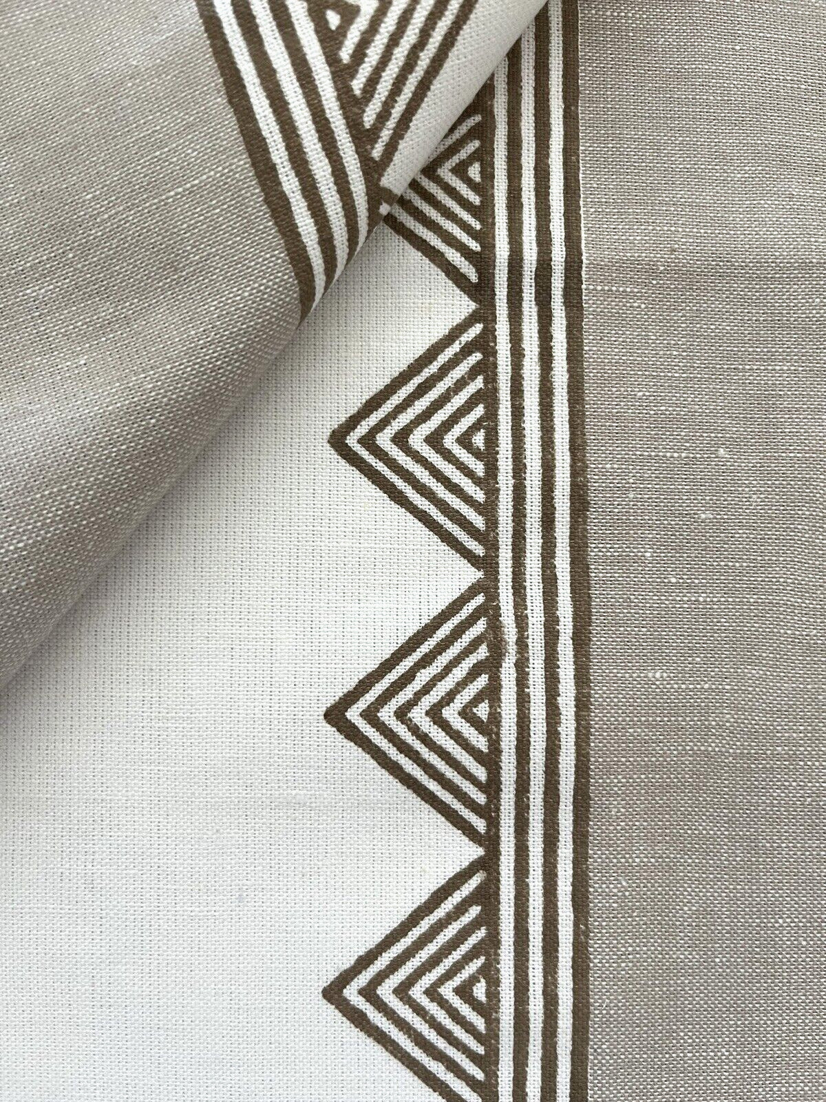THIBAUT “KISMET STRIPE/Camel” Camel, Natural Linen, Ivory Stripe-26.5″W x 26″L