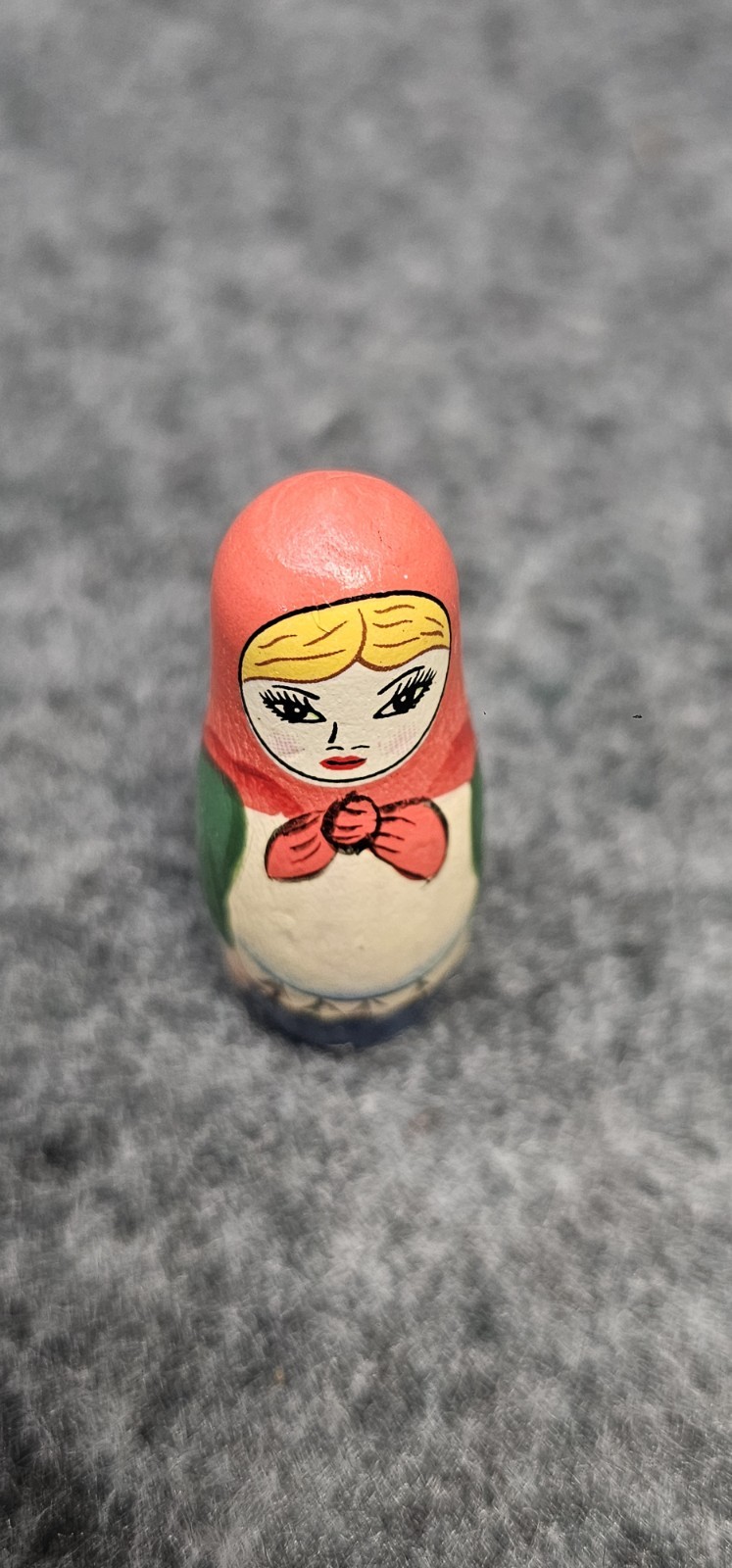 Vintage Russian Wooden Hand Painted 5 Nesting Dolls Fun Stacking Blonde Girl