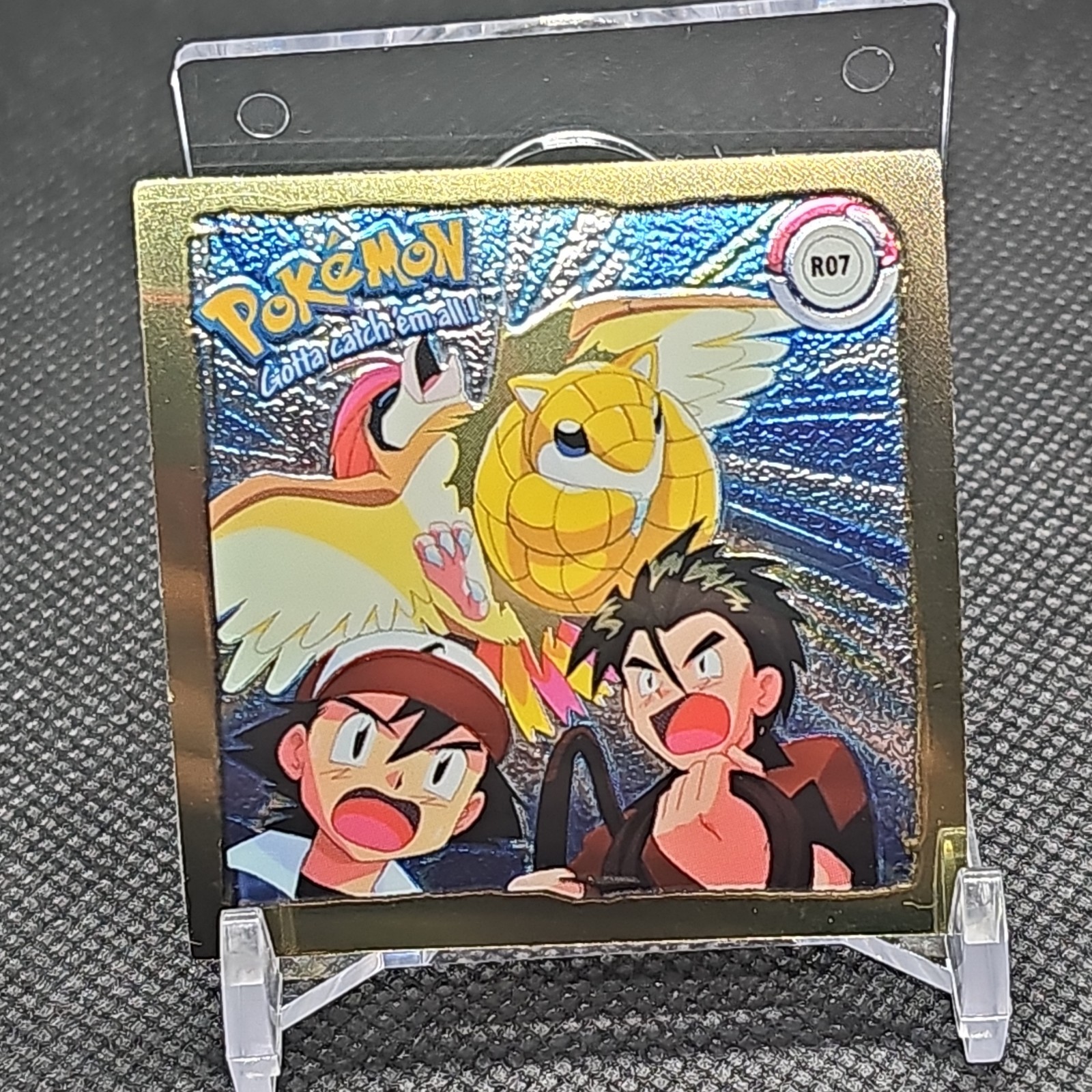 Sandshrew R07 – RARE GOLD TEXTURED HOLO STICKER POKEMON ARTBOX SERIES 1