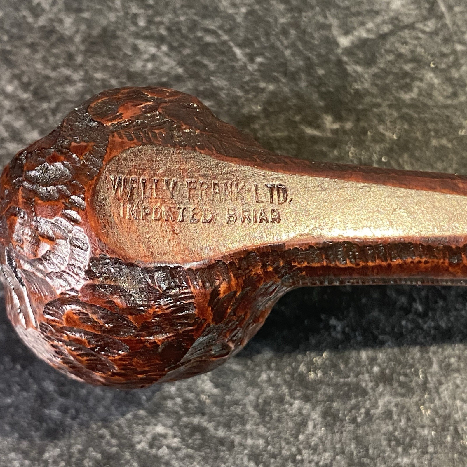 1950s Wally Frank LTD Rusticated Flat Bottomed Medium Apple Sitter Pipe NOS