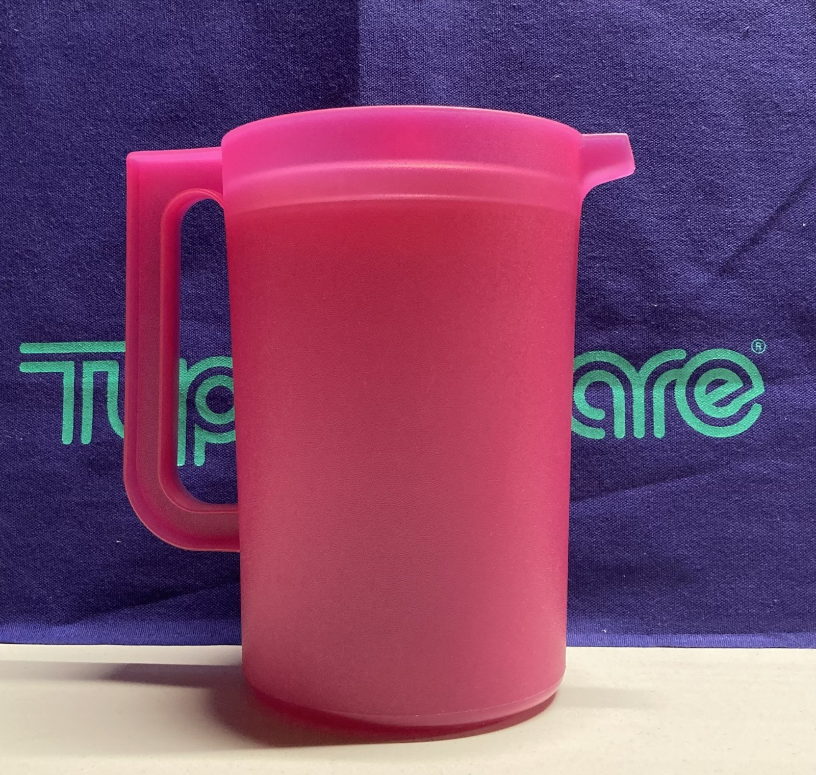 Tupperware 2-Quart Push Button Pitcher-Assorted Colors-NEW-SHIPPING INCLUDED