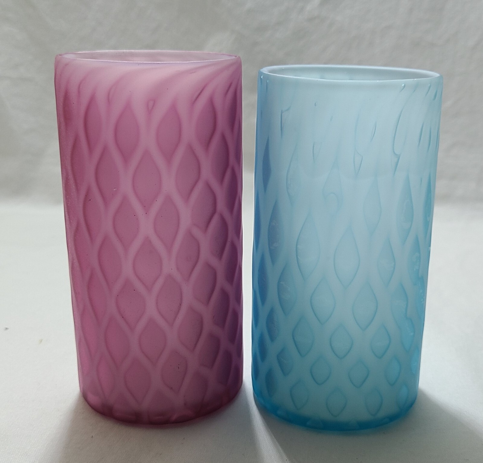 2 Tumblers Glasses Diamond Mount Washington Quilted Satin Glass Mother Of Pearl