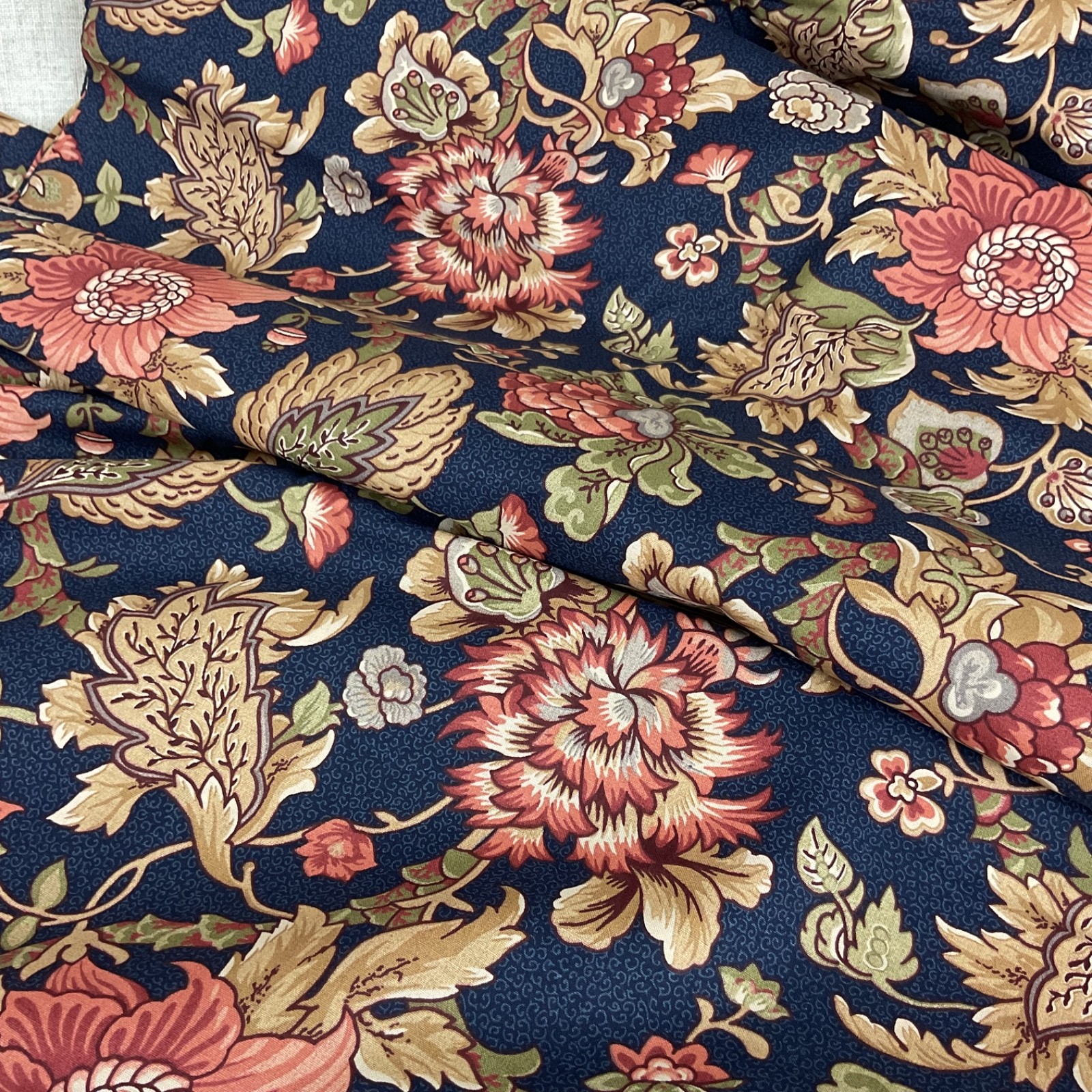 Cumberland Fons & Porter Fantasy Floral Fabric 118” x 45” Benartex Sewing Yardag