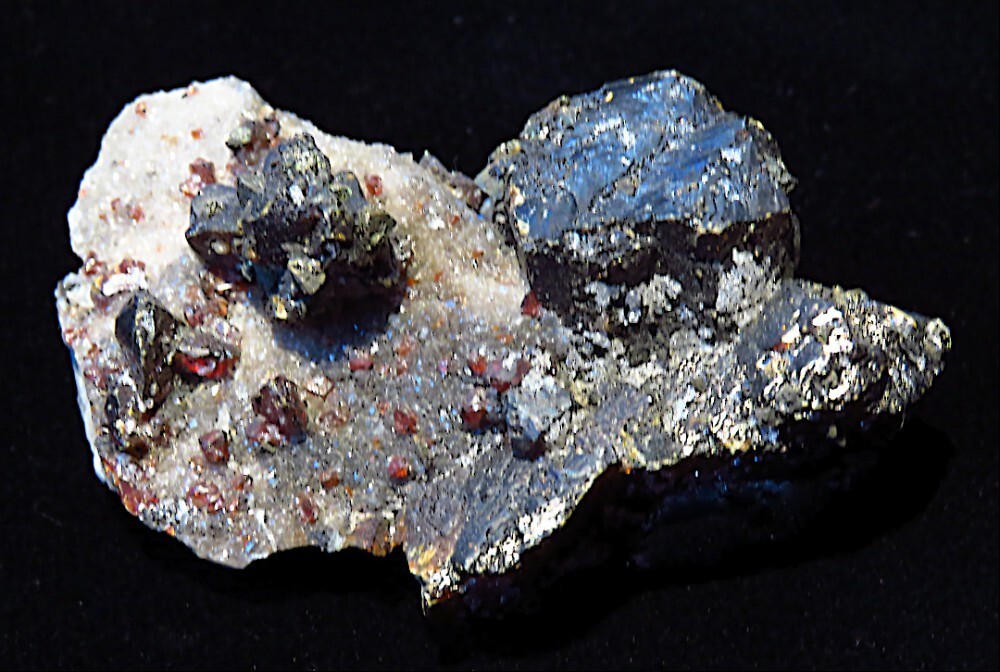 Ruby Sphalerite on Druzy Quartz with Chalcopyrite-3″- Pitcher, Oklahoma