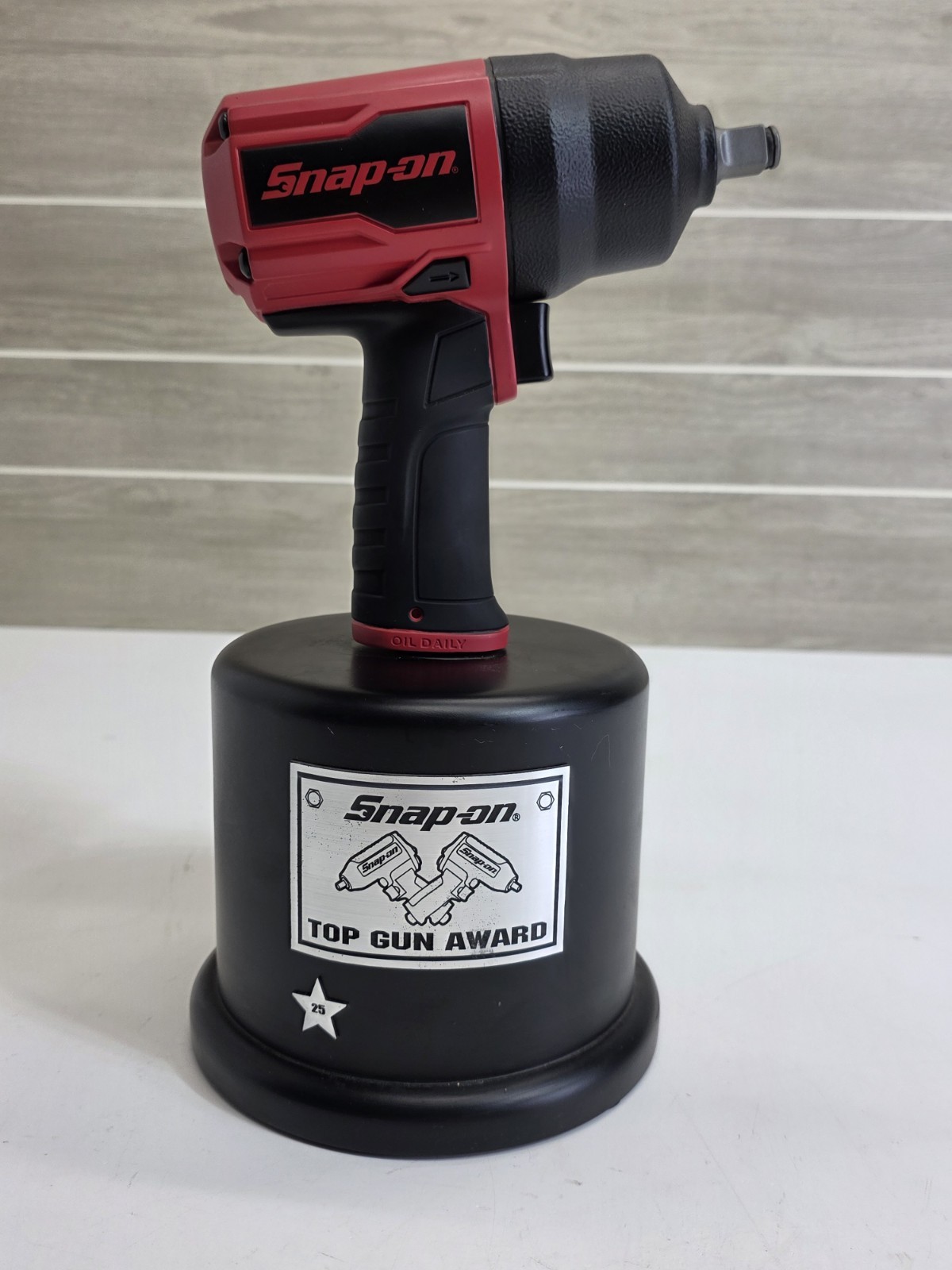 Rare Snap-on Top Gun Award Trophy Dealer Top Sales Award PT850