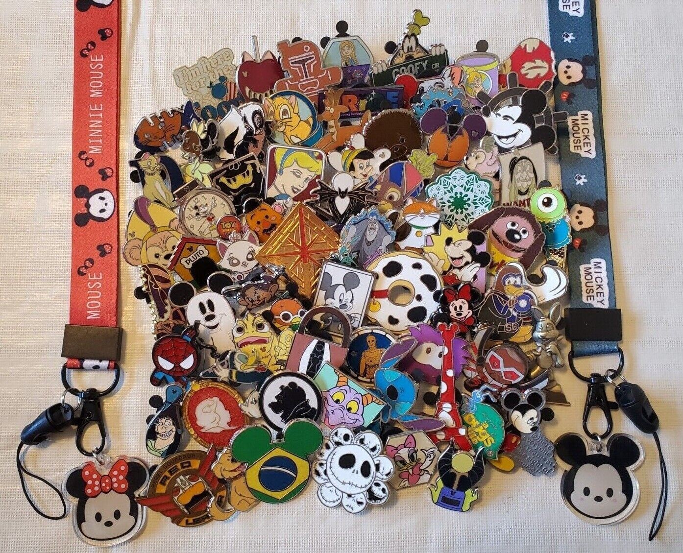 DISNEY TRADING PINS 50 LOT, NO DUPLICATES, + Mickey and Minnie Lanyard Free Ship