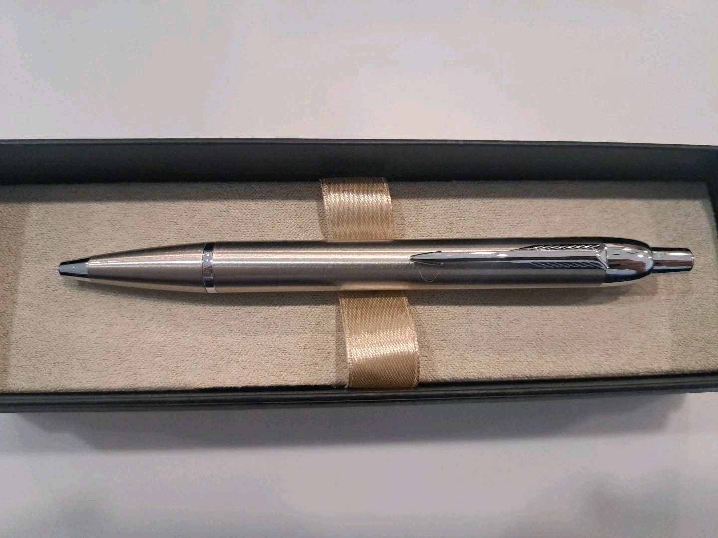 Parker IM Ballpoint Pen Stainless Steel Brushed Metal Chrome Trim New 88211