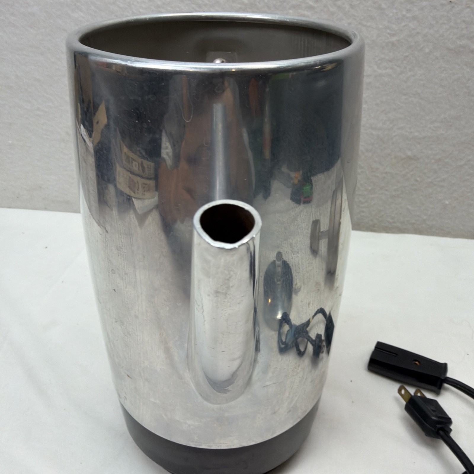 West Bend. 9 Cup Electric Coffee Percolator Stainless Steel Top Plastic base