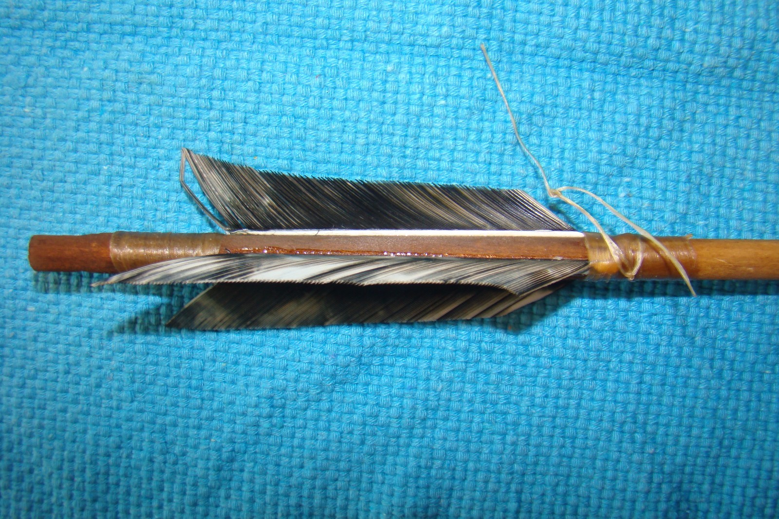 1 One Handmade Navajo 25 inch Arrow w/Turkey flights & Stone chipped Arrowhead!