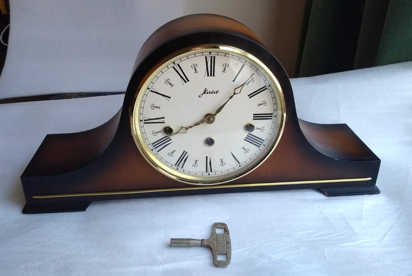 W. Haid Hermle 1050-020 Westminster 3 Chime Mantle Clock & Key Works Tested 1974