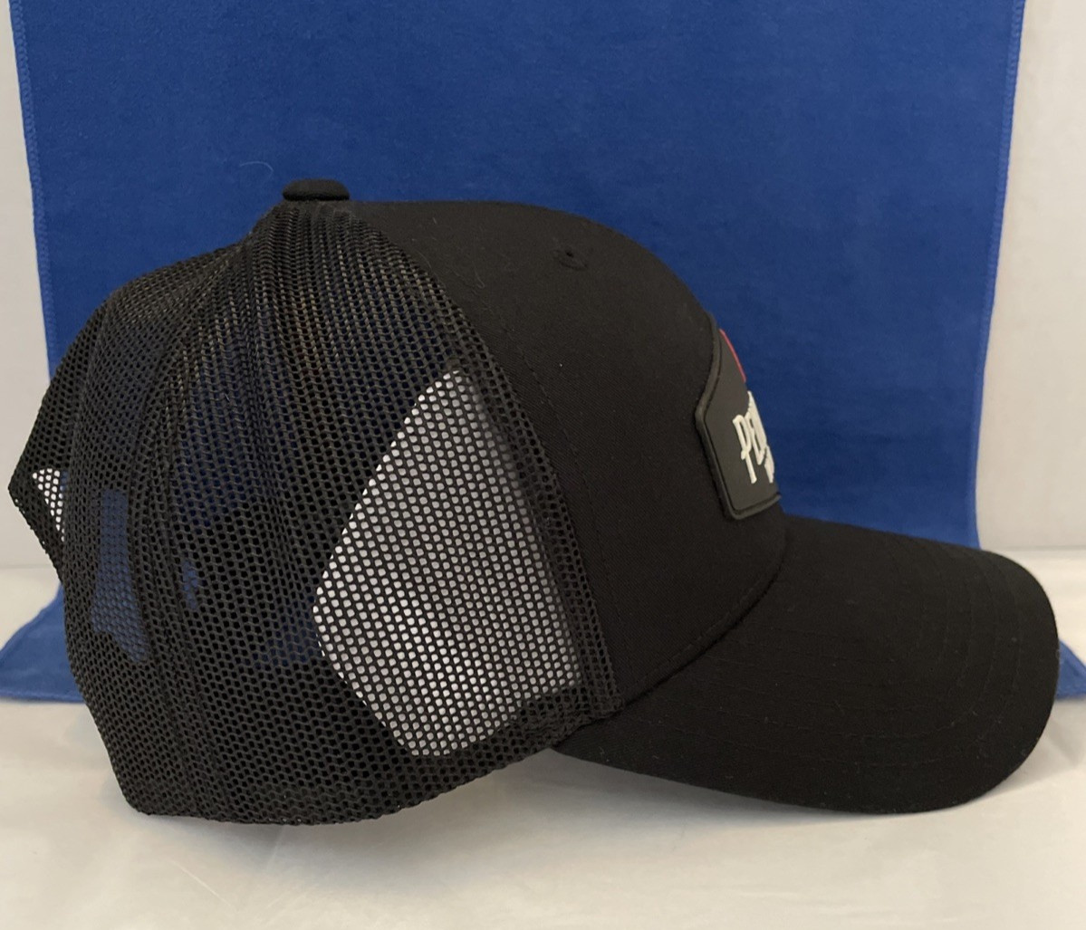 Pendleton Whiskey LET’ER BUCK Mesh Snapback Black Hat w/4″ Metal Belt Buckle