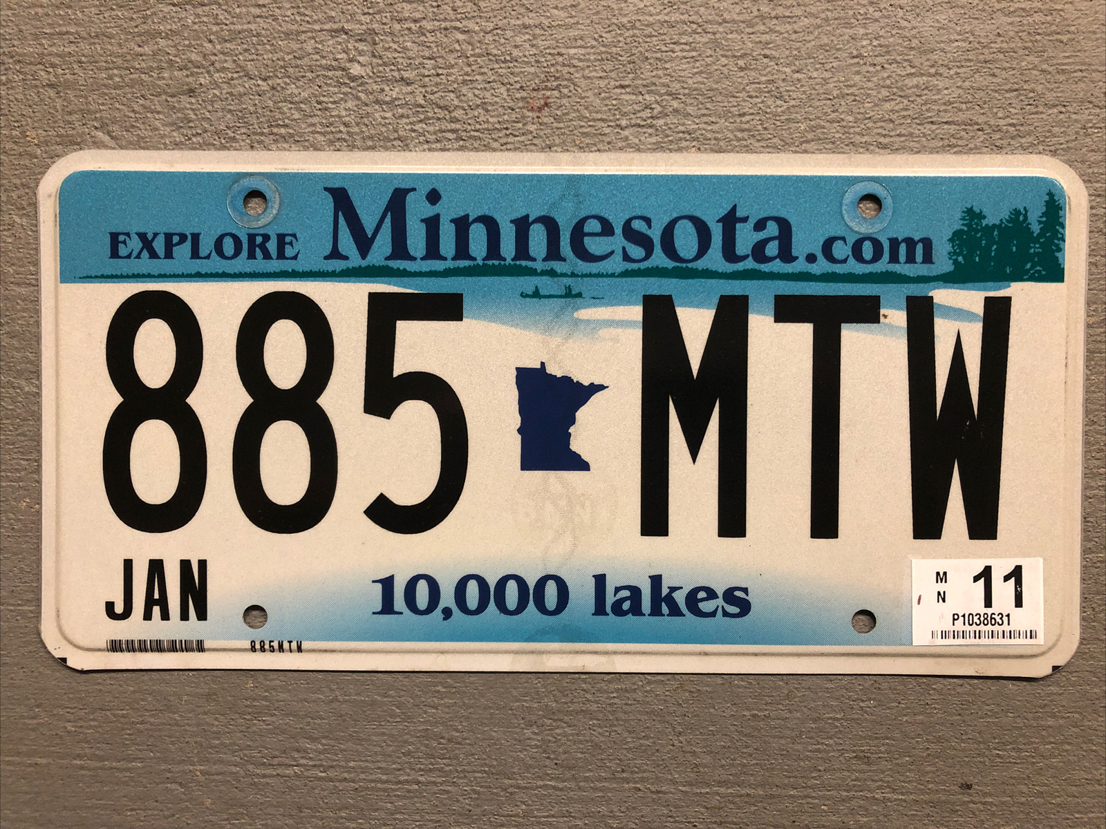 MINNESOTA LICENSE PLATE EXPLORE MINNESOTA LAKE/ CANOE 🛶 RANDOM LETTERS/NUMBERS