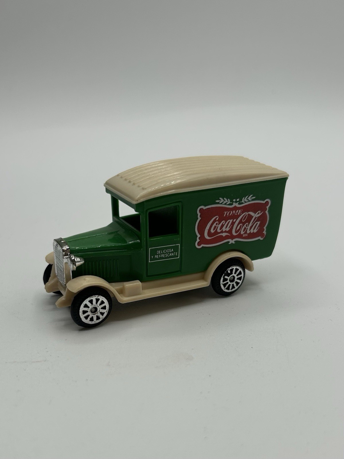 1990’s Coca-Cola Promo Truck Resembles A Vehicle From The 1920s Or 1930s
