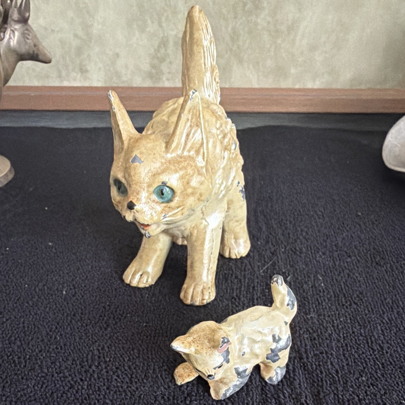 Antique Cast Iron Hurley Cat & Kitten Figurines Set of 2 Cream Enamel /Blue Eyes