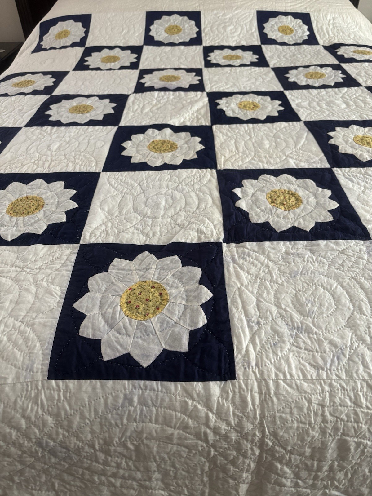 Vintage Handmade Navy Checkerboard Quilt w/Petal Like Daisy Appliqued 80” X 90”