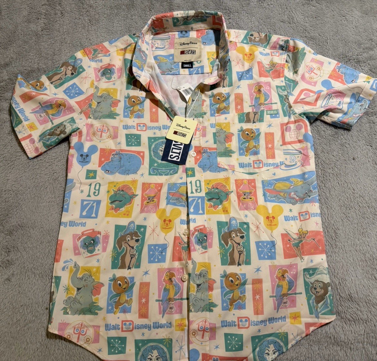 2026 RSVLTS Disney Parks Exclusive Walt Disney World Attractions Shirt Small NEW