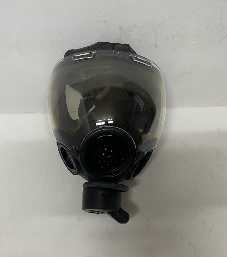 MSA Millennium Gas Mask CBRN & Riot Control w/ clear outsert / MEDIUM NEW