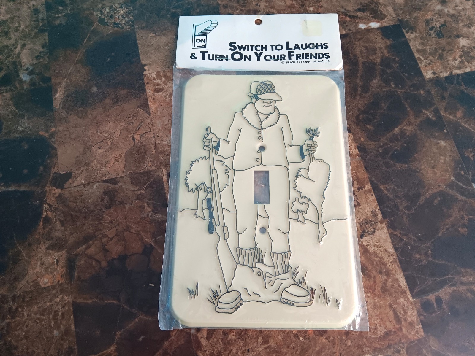 1976 Vintage “hunter” Flash It Wall Light Switch Plate Cover New in Package.