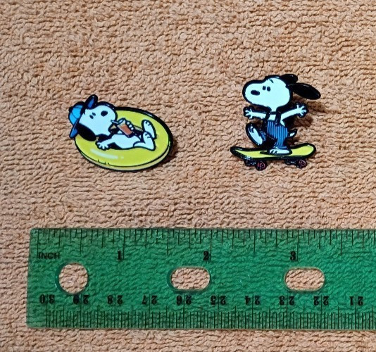 TEMPORARY SALE! 2pc Snoopy Pin Set – metal enamel lapel lot pins peanuts sports