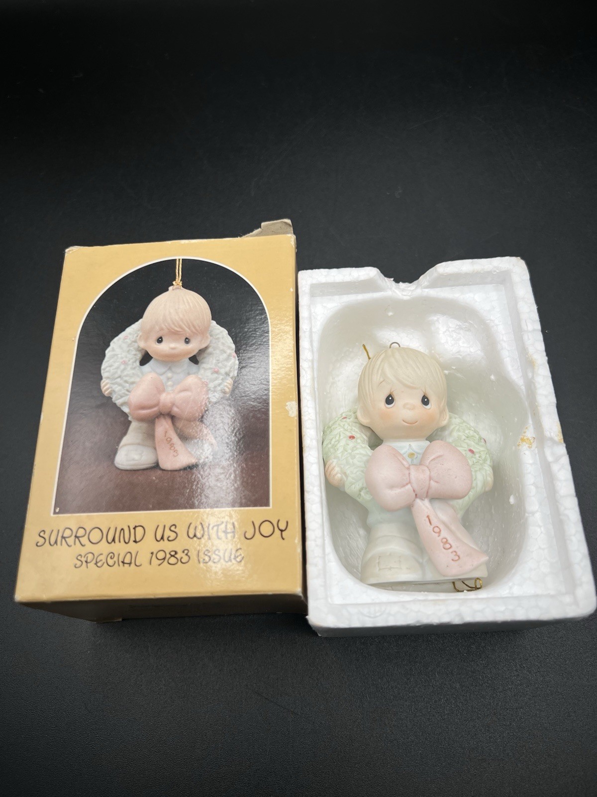 Precious Moments Surrounded Us With Joy 1983 Christmas Figurine E-0513