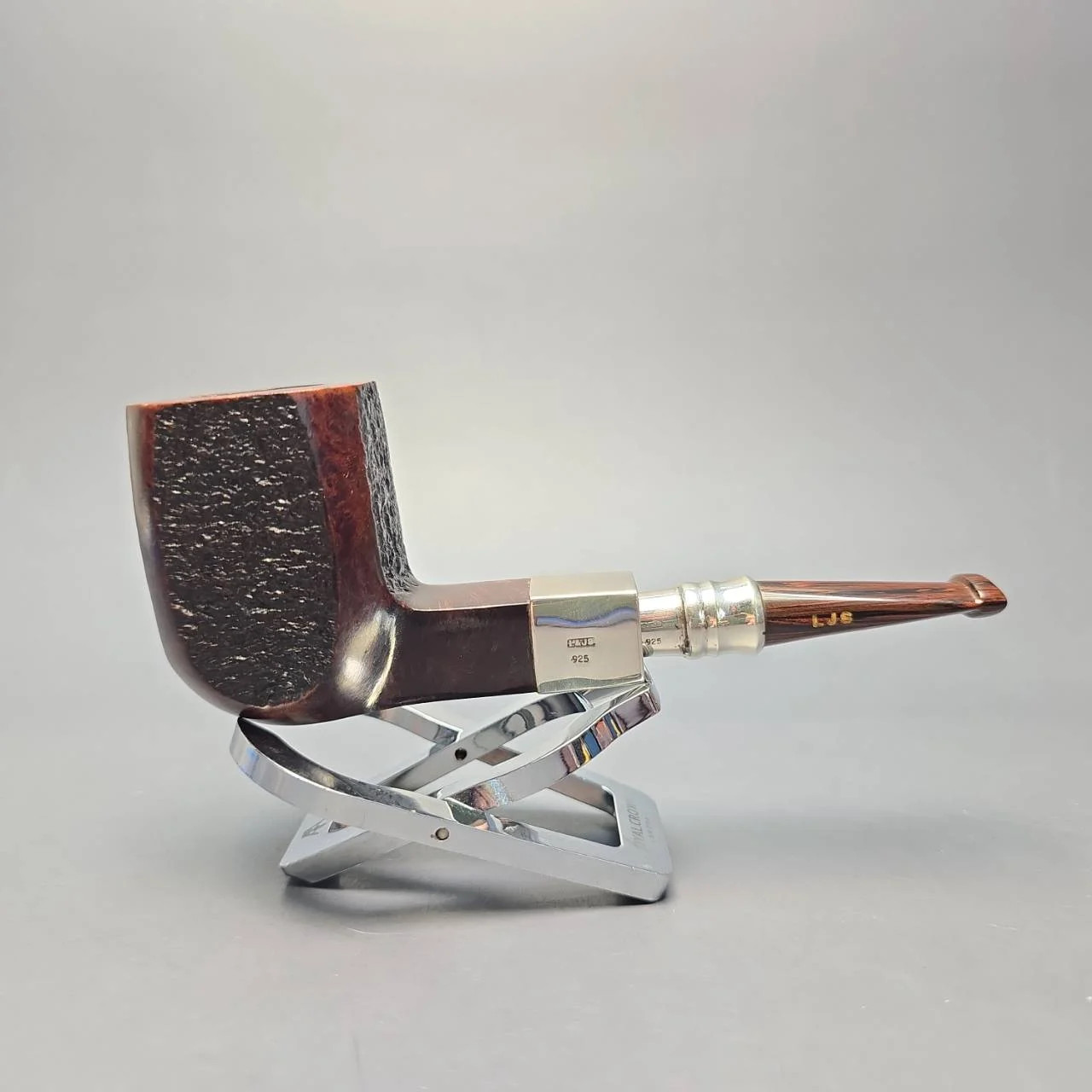 Ferndown Bark 3 Star Partially Rusticated Panel w/ Silver Estate Briar Pipe