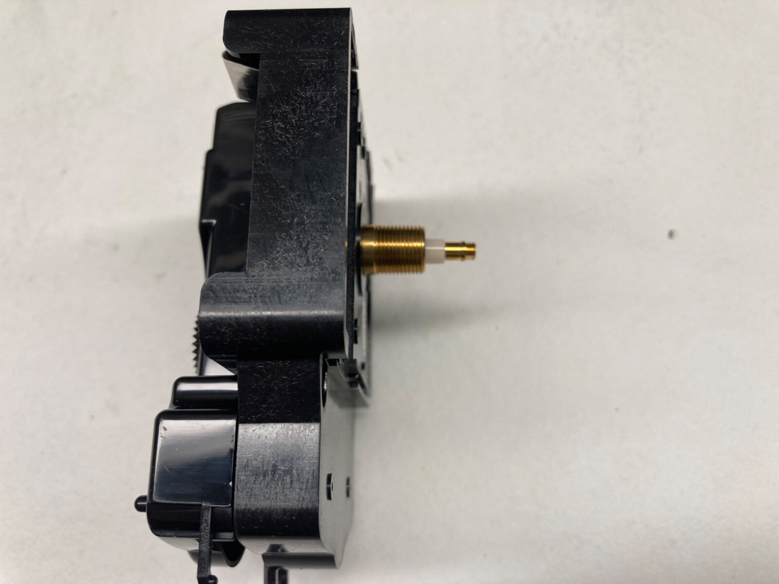 Takane High Torque C Battery Pendulum Movement Fits up to a 3/8 ” Dial