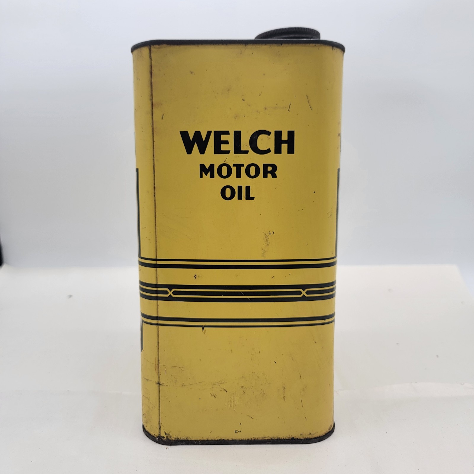 Vtg WELCH MOTOR OIL 2 Gallon Tin. Rock Island ILL. Illinois Oil Products Inc.