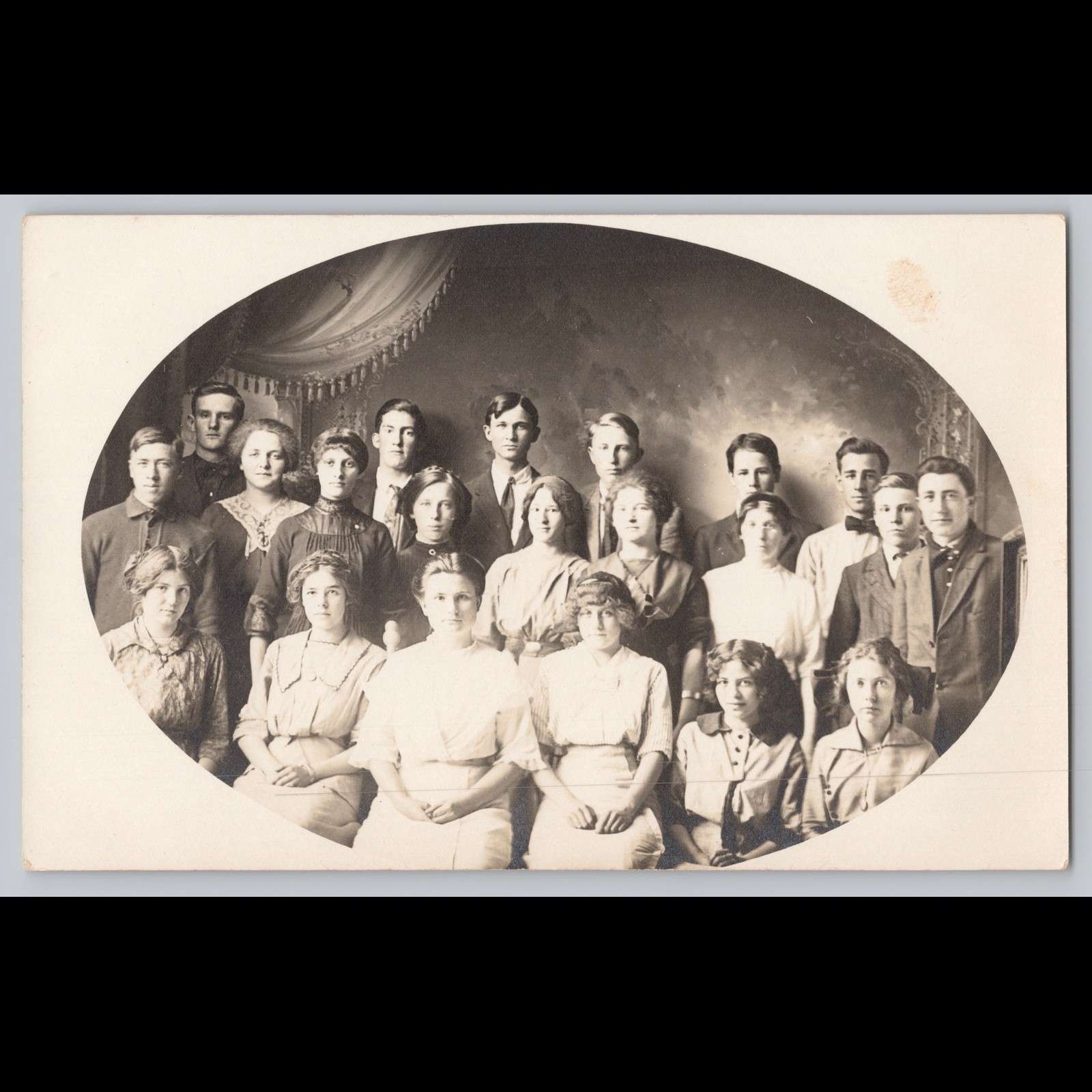 Antique Postcard Real Photo Group Portrait Anonymous People RPPC