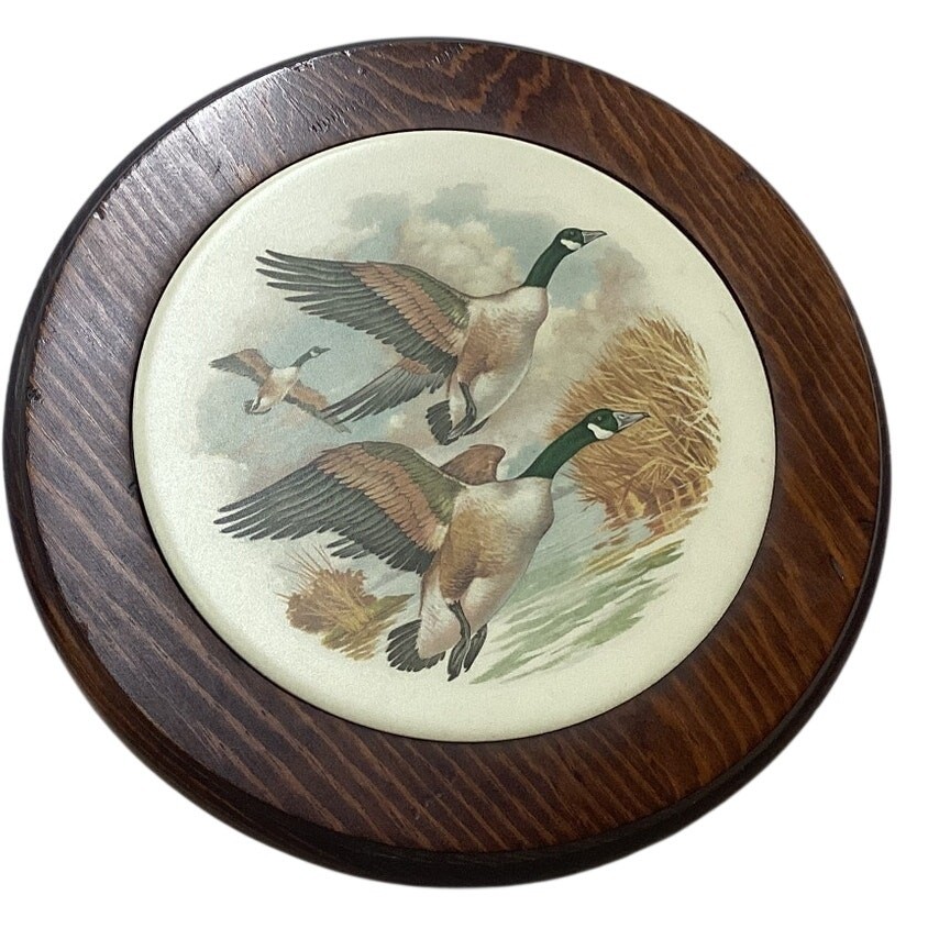 Wooden Goose Decorative Plate Rustic Wildlife Décor