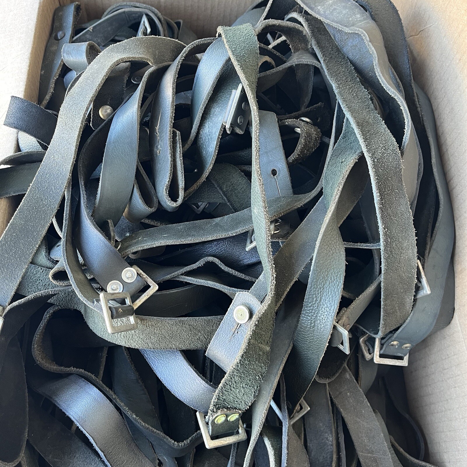 One (1) Issued WWII Finnish M91 M39 Original Leather Mosin Nagant Rifle Sling